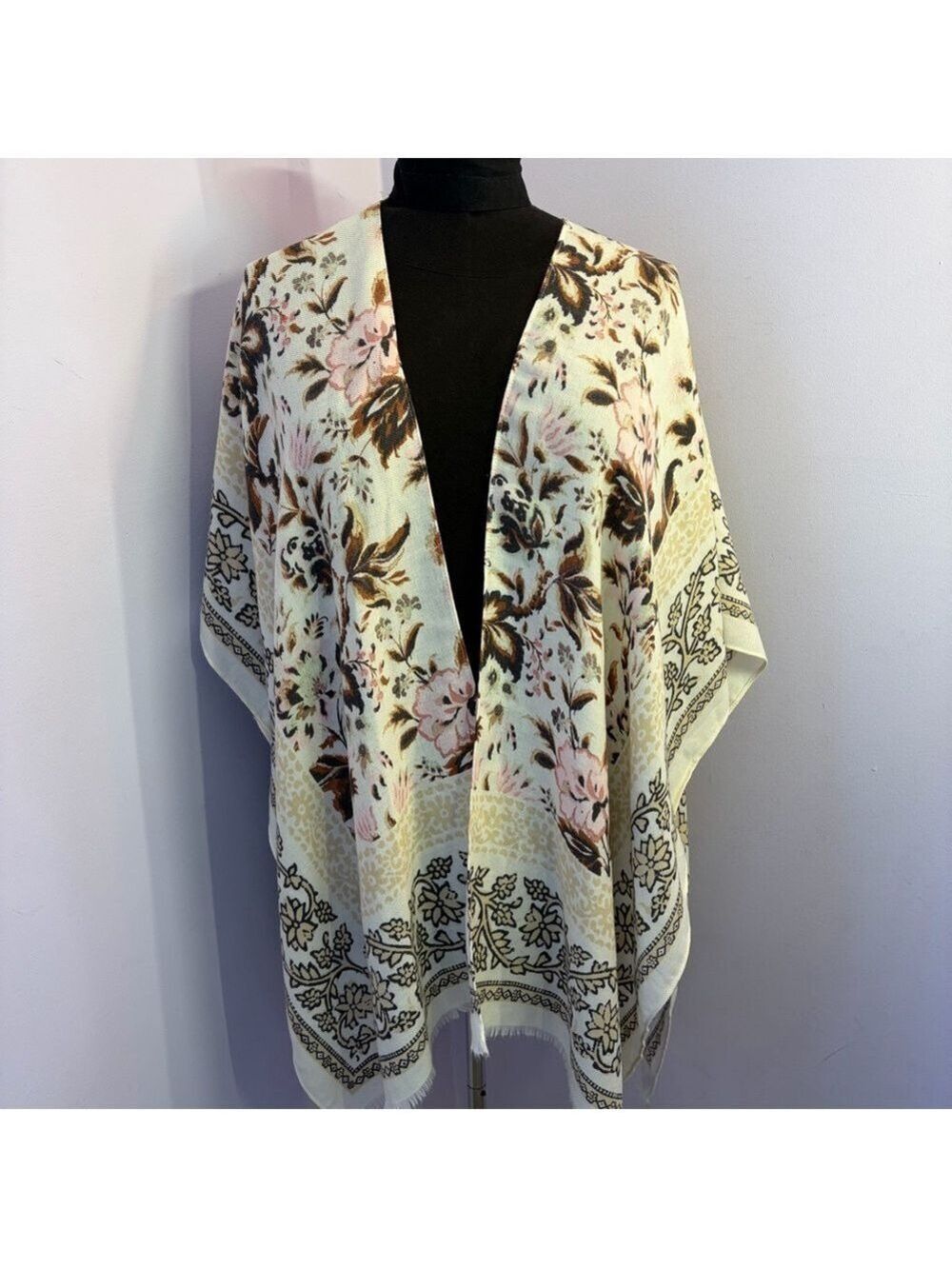 Vince Camuto Floral Cream Poncho